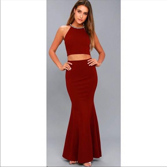 Two piece maroon dress - Picture 1 of 4